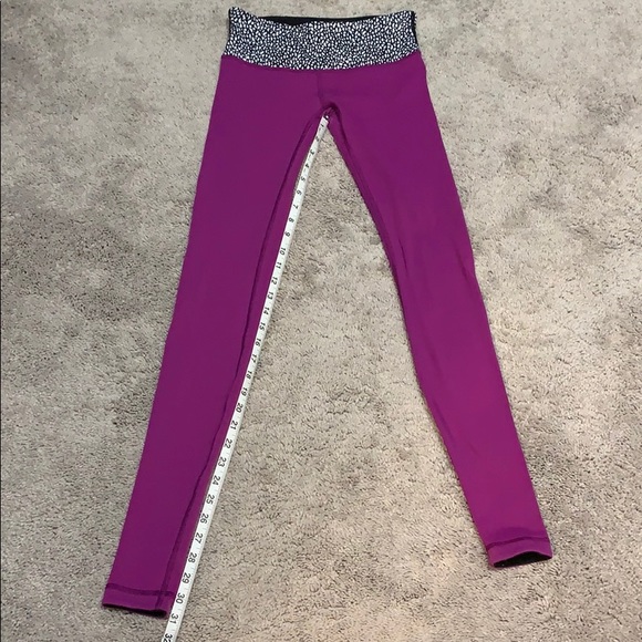 Lululemon Reversible Leggings Sz 4 - Picture 5 of 16